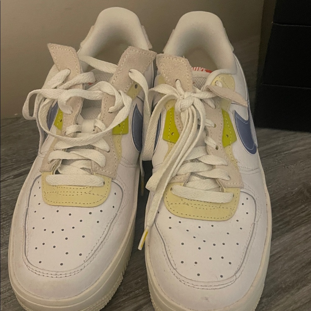 Nike White and Blue Sneakers with Yellow Accents